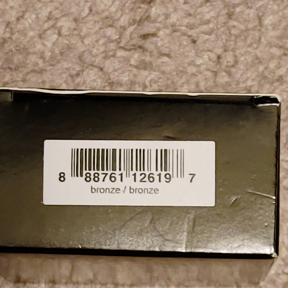 Powder foundation - Picture 4 of 4